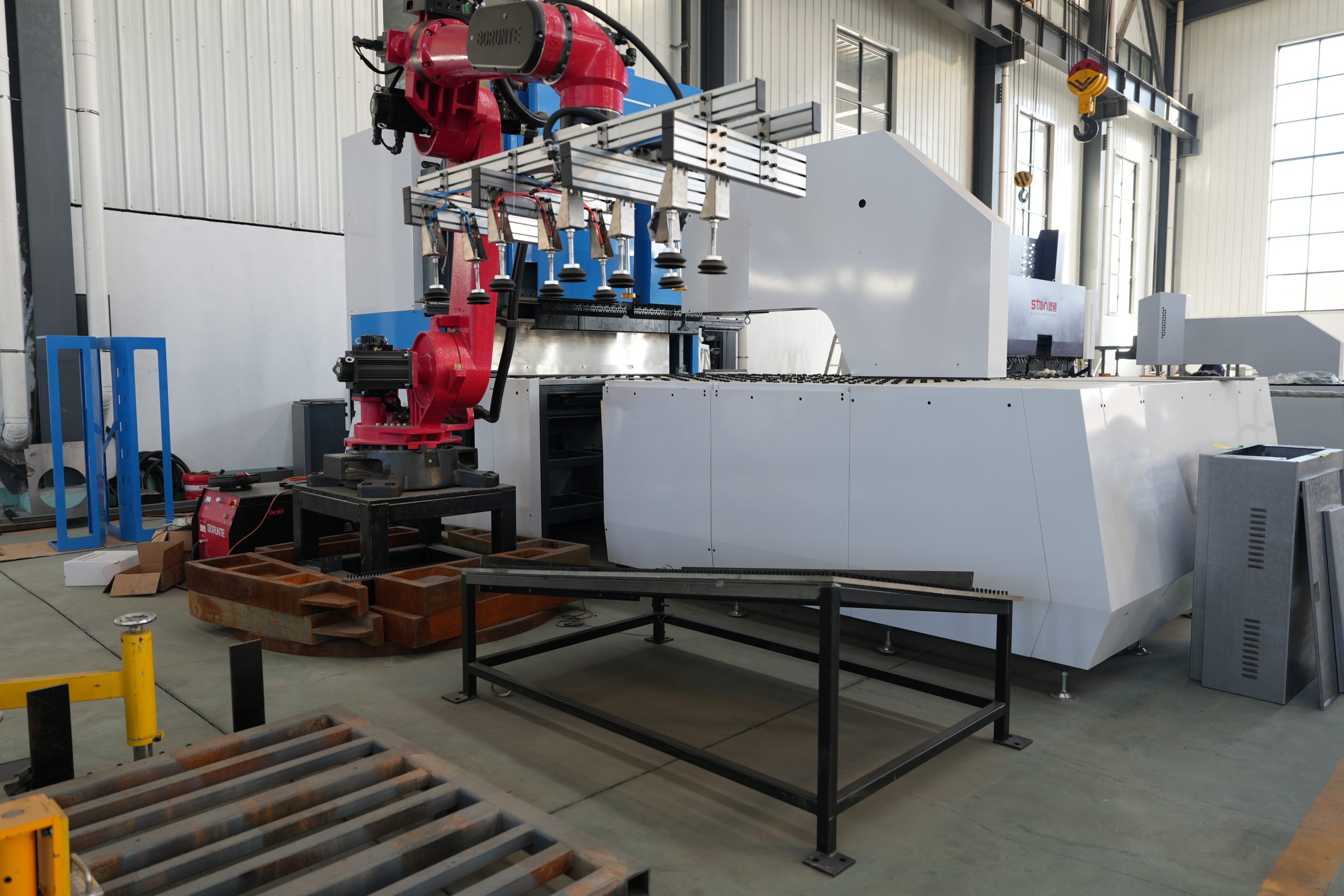 Three STON panel benders installed for cabinet production in Saudi Arabia